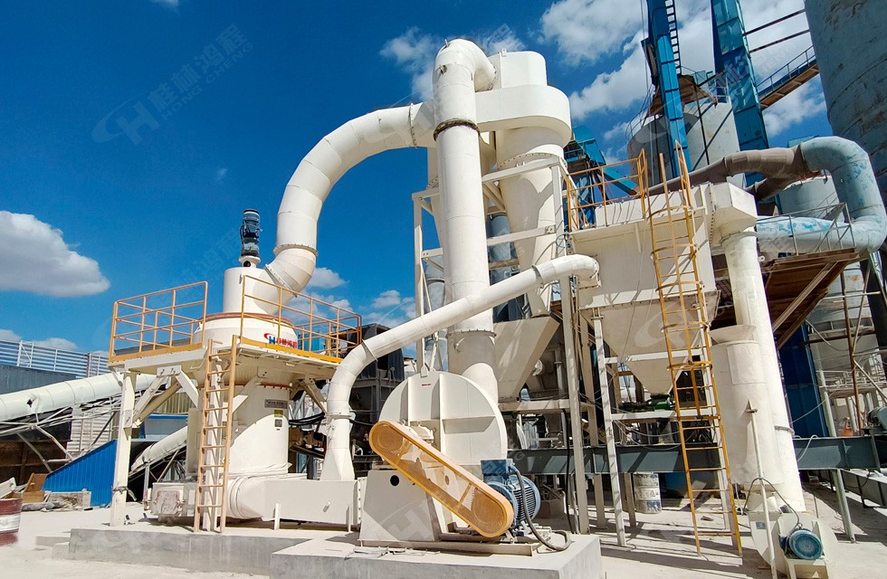 耐火粘土礦加工磨粉機械一HCQ新型磨粉機有10萬左右