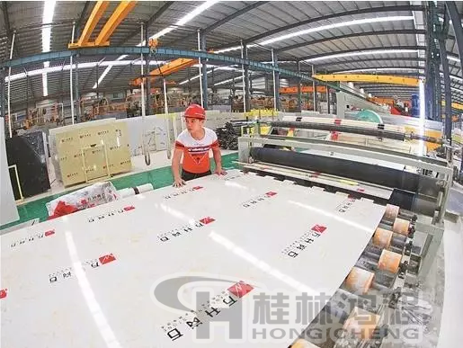 廣西平桂區(qū)建成人造崗石生產線47條 廣西平桂區(qū)建成人造崗石生產線47條