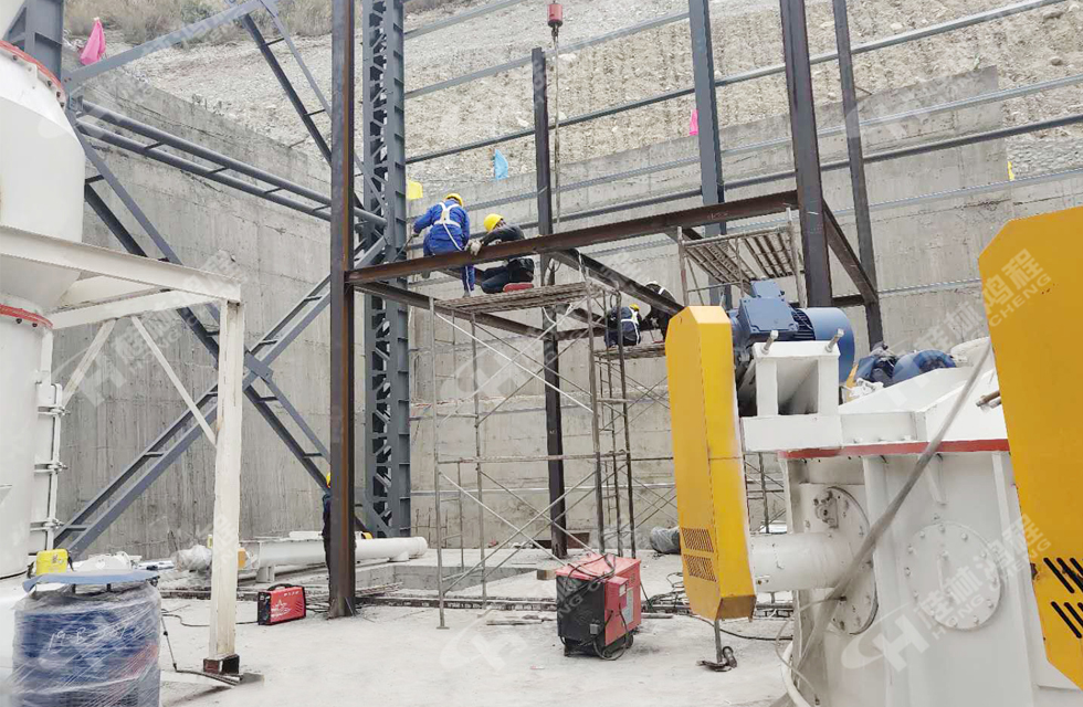 桂林鴻程助力超細立磨與大型雷蒙磨安裝工程順利竣工！