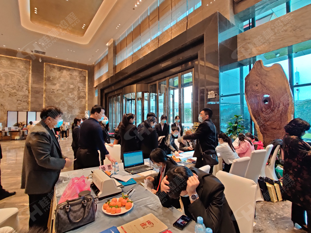 報道一：桂林鴻程承辦的2020年全國碳酸鈣行業年會如約而至，歡迎前來報到！