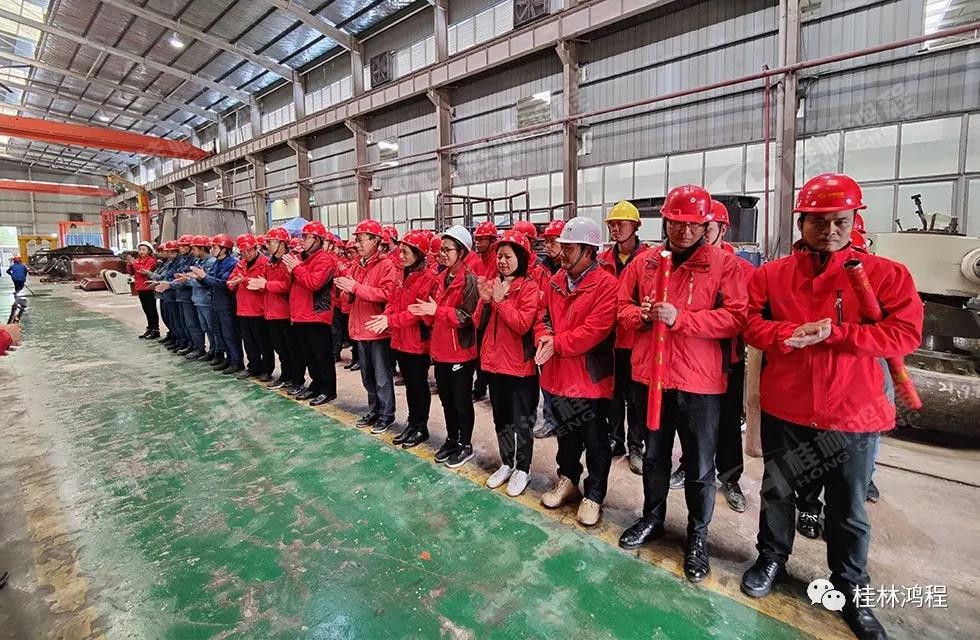 里程碑!桂林鴻程自主研發HC3000全球大型雷蒙磨正式投入市場! 里程碑!桂林鴻程自主研發HC3000全球大型雷蒙磨正式投入市場!