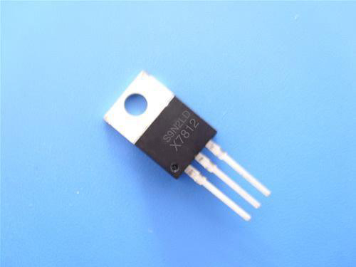 簡單方法制作220V轉(zhuǎn)12V直流穩(wěn)壓電壓