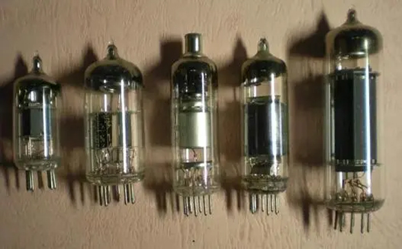 「MMBT3906」晶體管計算機與電子管計算機有什么區(qū)別 - 壹芯微